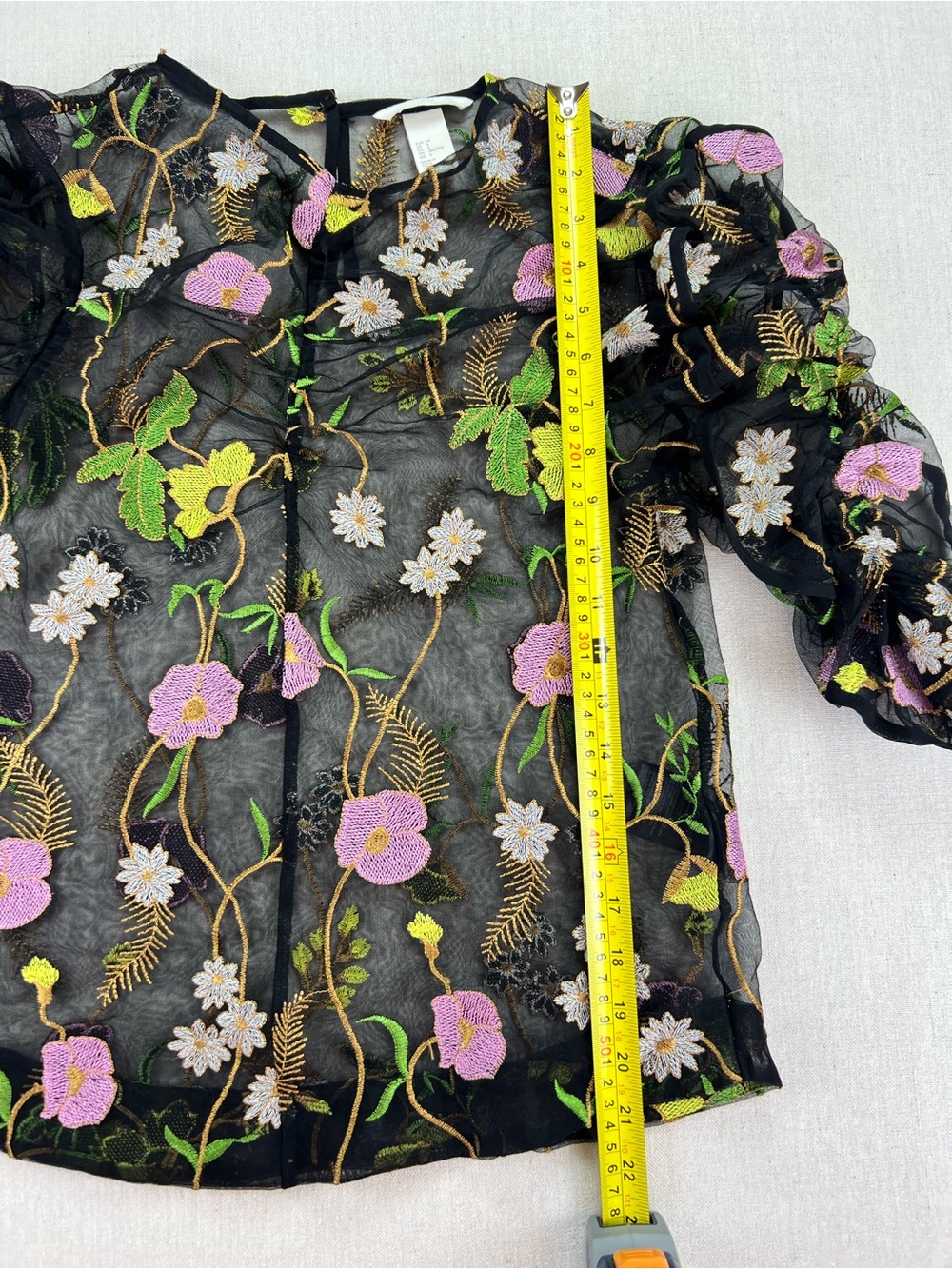 Women's Black Sheer Colorful Embroidered Floral Romantic Puffed Sleeve Blouse -M - Picture 7 of 9